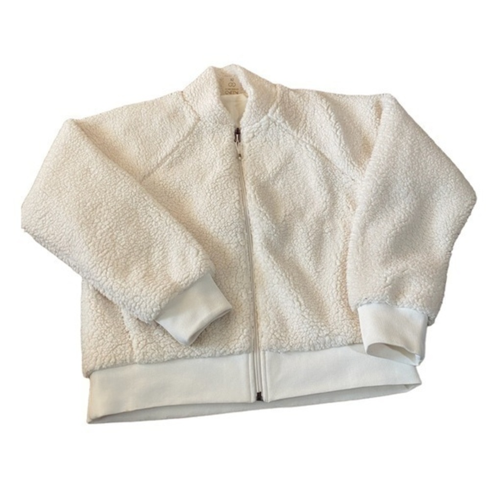 Calia by Carrie Underwood cream colored zip up Sherpa bomber jacket